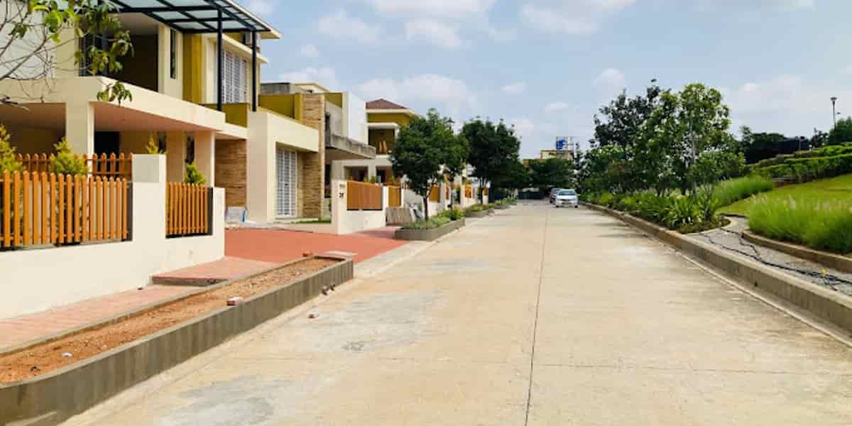 Pride Crosswinds Villa Plots